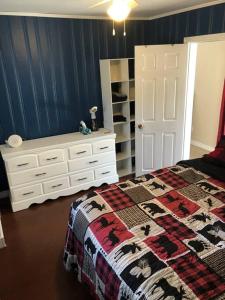Postel nebo postele na pokoji v ubytování Chalet des rennes