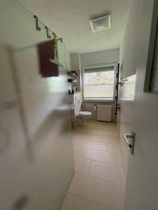 Koupelna v ubytování Ferienhaus Naturlust - Ferienwohnung bis 6 Personen + 21 fotografií