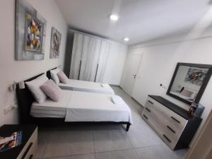 Imagen de la galería de Urban Heaven Apartment Sliema, en Sliema