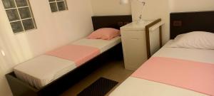 Postel nebo postele na pokoji v ubytování ART Apartment Durres Albania