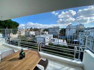 Balkón nebo terasa v ubytování Sunny 2 bedroom flat in Engomi
