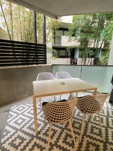 Modern Quiet 1 & 2 Bed Apt Opposite Albert Park 발코니 또는 테라스