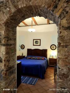 Ένα ή περισσότερα κρεβάτια σε δωμάτιο στο Charming villa in Taormina with sea view