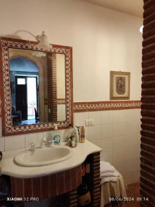 Ένα μπάνιο στο Charming villa in Taormina with sea view +49 φωτογραφίες