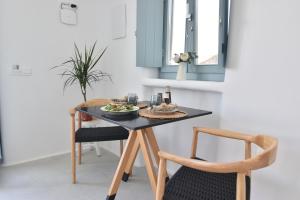 Fotografie z fotogalerie ubytování Panthea Suite Santorini - Private pool v destinaci Vourvoúlos + 18 fotografií