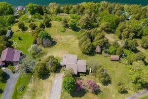 Galeriebild der Unterkunft St Lawrence River Modern Log Home in Hammond + 70 Fotos