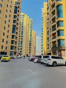 O edifício onde a casa de hóspedes está situado