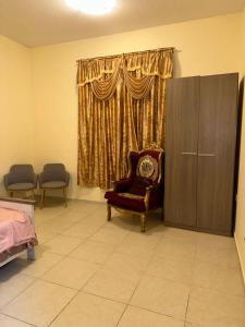 Uma área de estar em Feel like a home away home