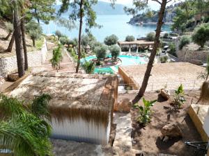 Výhled na bazén z ubytování Z-Villas Beach Hotel nebo okolí