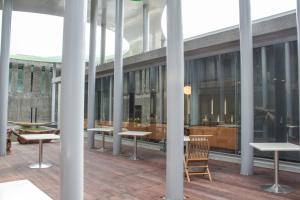 Rõdu või terrass majutusasutuses Yu Peng Villa