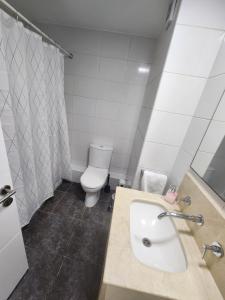 Ein Badezimmer in der Unterkunft Apart Lyon Suite