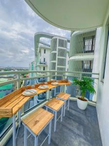 Μπαλκόνι ή βεράντα στο Corner Hideout - Azure Staycation