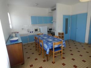 Fotografia z galérie ubytovania Appartement T2, 5 pers, à 10 min de la plage, terrasse, parking, animaux acceptés - Notre-Dame-de-Monts - FR-1-540-237 v destinácii Notre-Dame-de-Monts