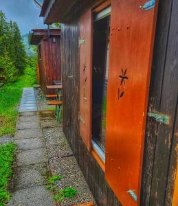 Fotografie z fotogalerie ubytování Mobilhome Jaunpass 208 v destinaci Boltigen + 6 fotografií