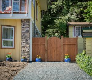 A garden outside Windslow Guest Suite at Kye Bay