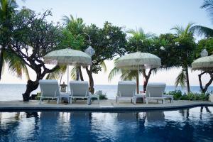 Swimmingpoolen hos eller tæt på Poinciana Resort