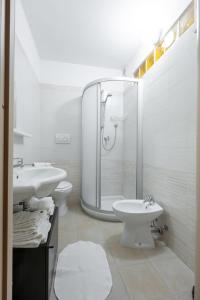 A bathroom at Villa La Vigna