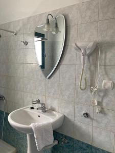 Koupelna v ubytování Ammodares