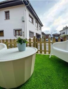 Κήπος έξω από το La Olivia 53 boutique con zona chill out exterior