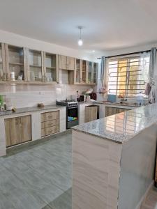 Η κουζίνα ή μικρή κουζίνα στο Jade luxury Apartments