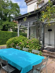Κήπος έξω από το Villa AROHA