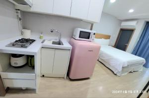 مطبخ أو مطبخ صغير في W Ocean Pension