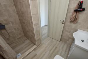 Koupelna v ubytování Apartmani Tomic Igalo
