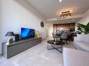 Μια τηλεόραση ή/και κέντρο ψυχαγωγίας στο Casa Torwoods Las Colinas