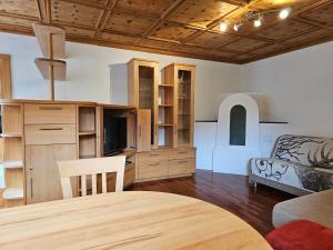 Posezení v ubytování Alpenblick Lodge Tscholl