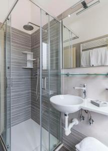 Ένα μπάνιο στο Hotel Roma