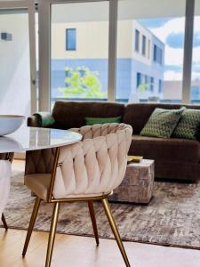 Ein Sitzbereich in der Unterkunft Albert Einstein Suite im Wissenschaftspark