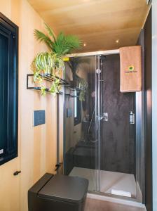Koupelna v ubytování Club del Sole Milano Marittima Boutique Resort