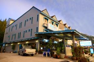 Photo de la galerie de l'établissement Seabox Khaolak Hostel, à Khao Lak