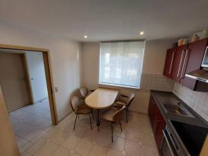 Afbeelding uit fotogalerij van Ferienwohnung Albers in Bergen +5 foto's