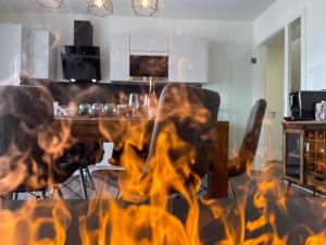 Fotografie z fotogalerie ubytování Schickes Ferienhaus in Heringhausen mit Sauna v destinaci Diemelsee