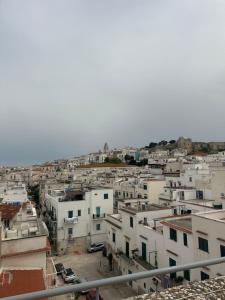 Γενική άποψη της πόλης Βιέστε ή θέα της πόλης από  αυτό το διαμέρισμα