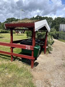Mysigt boende nära Söderåsen外面的花园