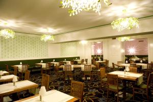 Restaurace v ubytování AKTIVHOTEL Weisser Hirsch