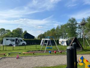 Herní místnost nebo prostor pro děti v ubytování CAMPING PITCH with electricity bring you're OWN CARAVAN OR TENT