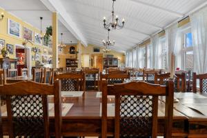 Restaurace v ubytování Lyngseidet Gjestegård AS