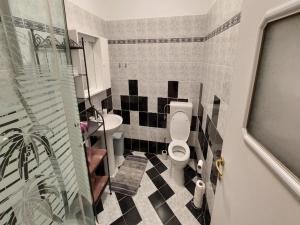 Afbeelding uit fotogalerij van 4 Colors Rooms, Cres in Cres