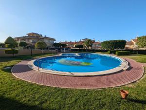 Fotografie z fotogalerie ubytování Disfruta de la playa y piscina, acogedora casa v destinaci Santa Pola