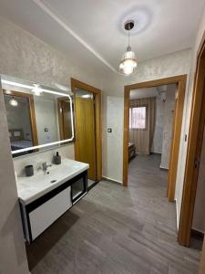 Koupelna v ubytování appartement moderne vue piscine