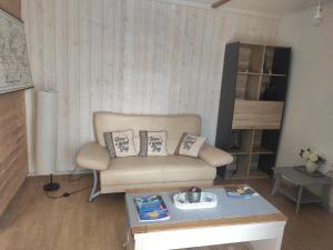 Posezení v ubytování Petit gite paisible en bord de lac