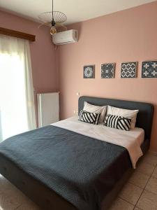 Posteľ alebo postele v izbe v ubytovaní Well designed 2 Bdr Apartment