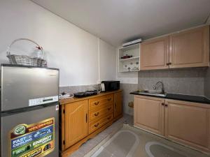 Η κουζίνα ή μικρή κουζίνα στο Stay at Luxury Studio Apartment +7 φωτογραφίες