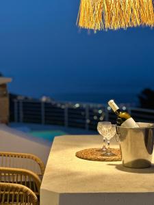 Imagen de la galería de Villa Koukounaria, en Skopelos Town