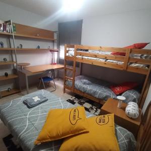 Postel nebo postele na pokoji v ubytování Casa Sol y montaña-habitaciones