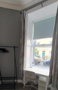 Galería fotográfica de Beautiful Ground Floor Flat near Haymarket en Edimburgo 34 fotos más
