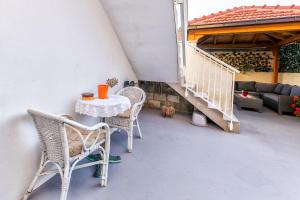 Balkón alebo terasa v ubytovaní Apartment Kampanel